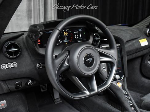 Used 2025 McLaren 750S Spider RWD image 8