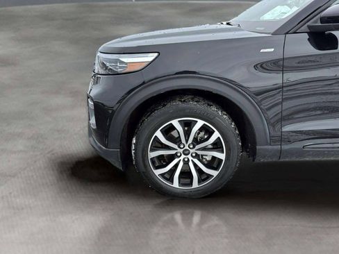 Used 2023 Ford Explorer ST-Line w/ Class IV Trailer Tow Package image 23