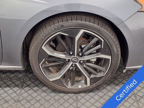 Used 2025 Nissan Altima 2.5 SR FWD image 28