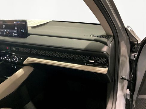 Used 2025 Honda Accord Touring image 26