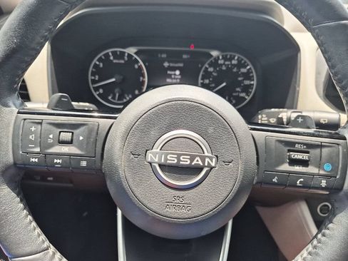 Used 2023 Nissan Rogue SL w/ SL Premium Package FWD image 23