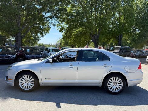 Used 2010 Ford Fusion Hybrid FWD image 4
