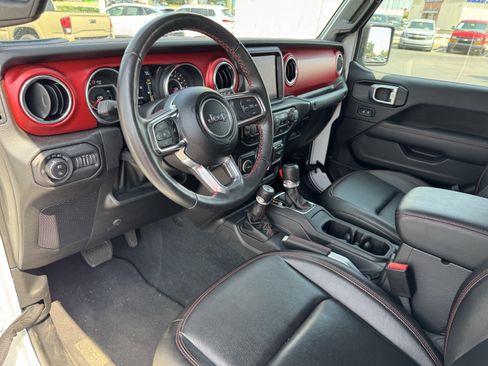 Used 2022 Jeep Gladiator Rubicon w/ Cold Weather Group image 26