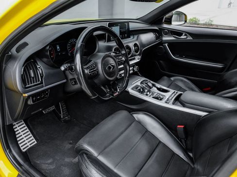 Used 2018 Kia Stinger GT2 AWD/4WD image 3