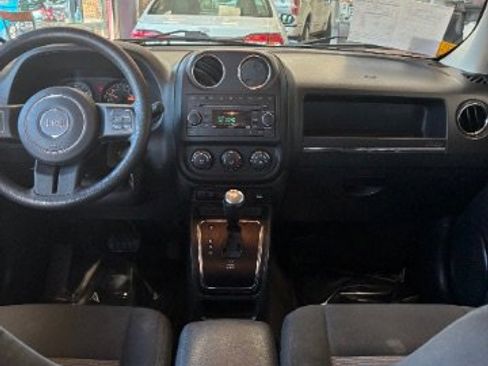Used 2014 Jeep Patriot Sport image 18