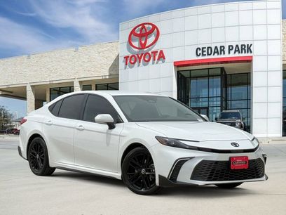 Used 2025 Toyota Camry SE w/ Convenience Package