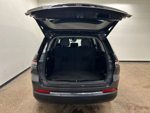 Used 2022 Jeep Grand Cherokee L Limited image 5