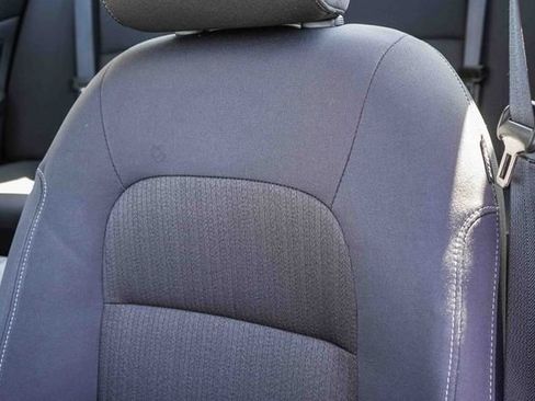Used 2025 Nissan Altima 2.5 SV FWD image 28