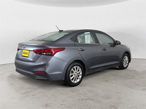 Used 2019 Hyundai Accent SEL image 5