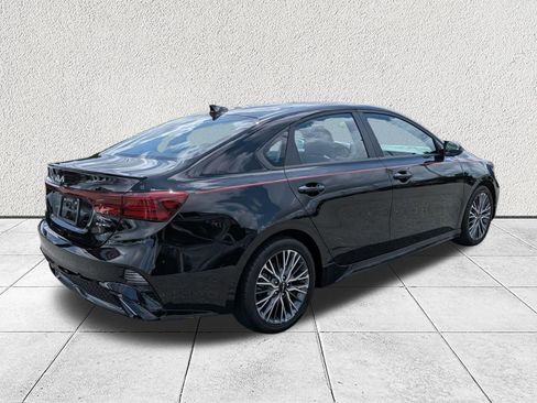 Used 2024 Kia Forte GT-Line w/ GT-Line Premium Package FWD image 3
