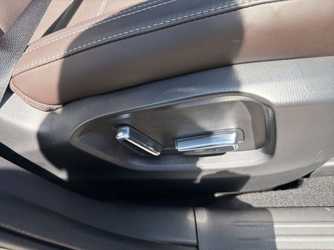 Used 2025 MAZDA CX-5 Signature image 32