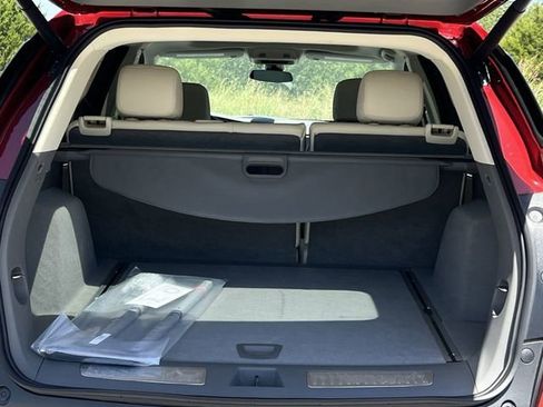 New 2025 Cadillac XT5 Premium Luxury image 28