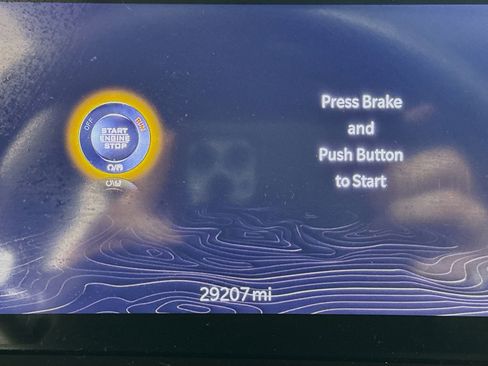 Used 2023 Jeep Grand Cherokee Altitude image 16