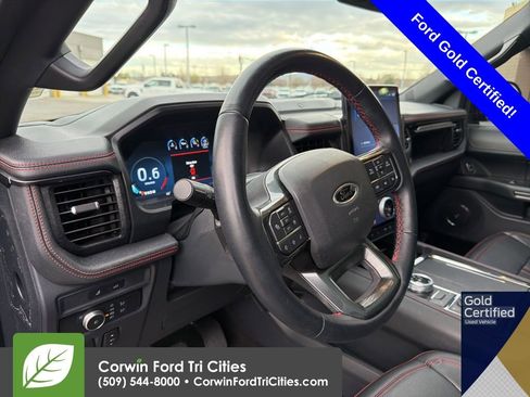 Used 2022 Ford Expedition Max Limited image 10