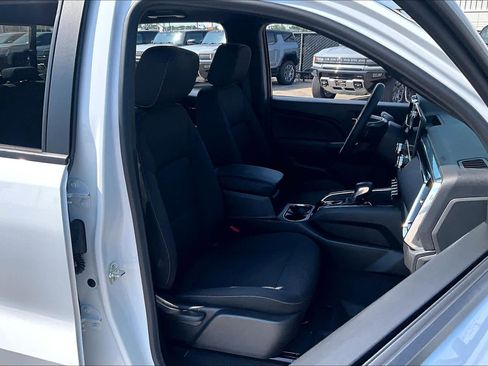 Used 2025 GMC Canyon Elevation w/ Convenience Package RWD image 9