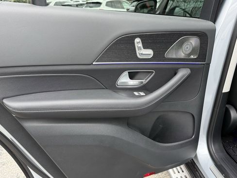 Certified 2026 Mercedes-Benz GLS 450 4MATIC image 23