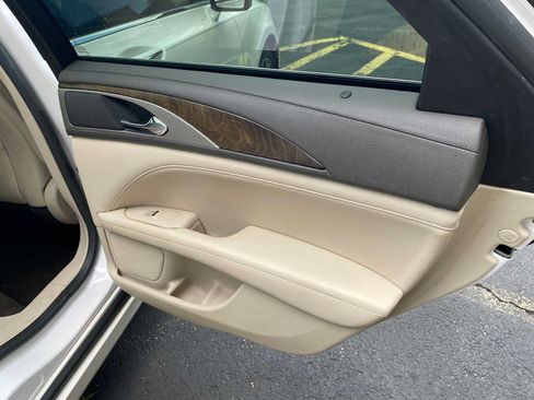 Used 2017 Lincoln MKZ Select FWD image 37