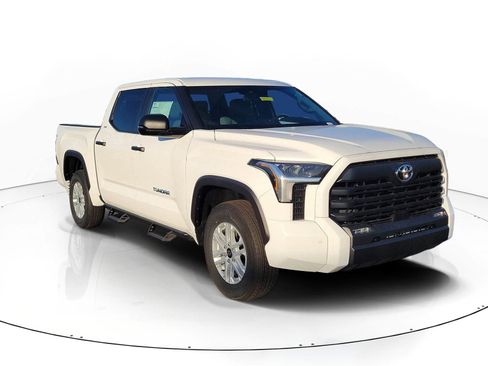 Certified 2025 Toyota Tundra SR5 image 1