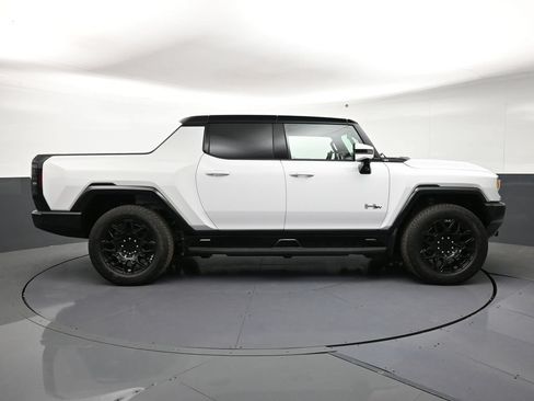 Certified 2025 GMC Hummer EV 2X AWD/4WD image 6
