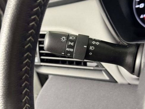 Used 2025 Subaru Outback Premium image 21