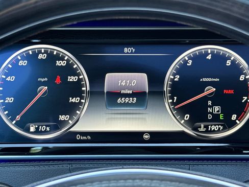 Used 2017 Mercedes-Benz S 550 Sedan image 25