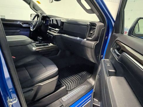 Used 2023 Chevrolet Silverado 1500 RST w/ Z71 Off-Road Package image 24