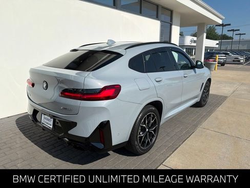 Used 2025 BMW X4 xDrive30i w/ M Sport Package AWD/4WD image 4