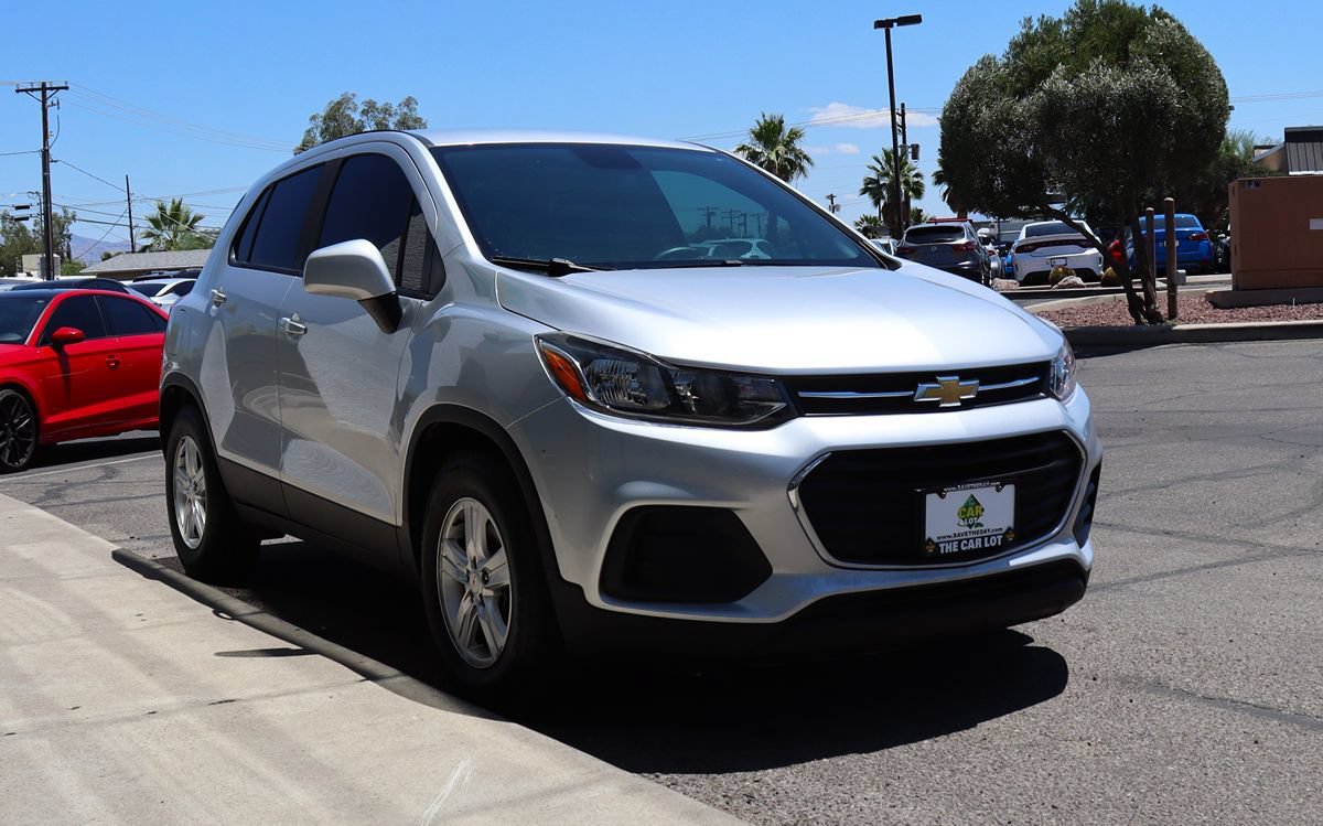 Used 2020 Chevrolet Trax LS w/ Tint and Cruise Package FWD image 14