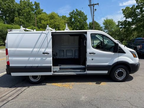 Used 2017 Ford Transit 150 130 Low Roof RWD image 30