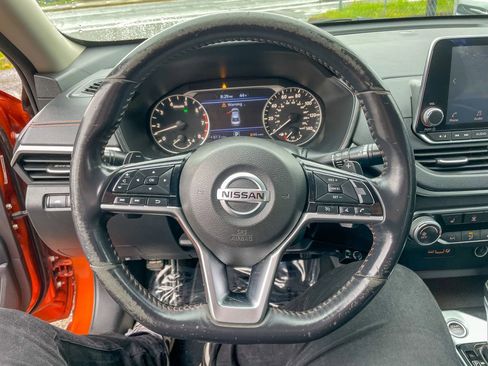 Used 2019 Nissan Altima 2.5 SR w/ SR Premium Package image 14