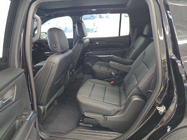 Certified 2026 Chevrolet Traverse Z71 w/ Driver Confidence Package AWD/4WD image 10