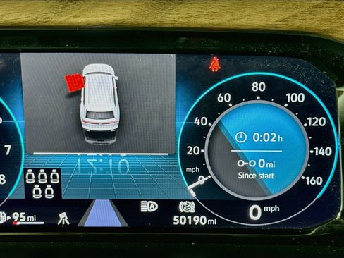 Used 2025 Volkswagen Atlas SE FWD image 19