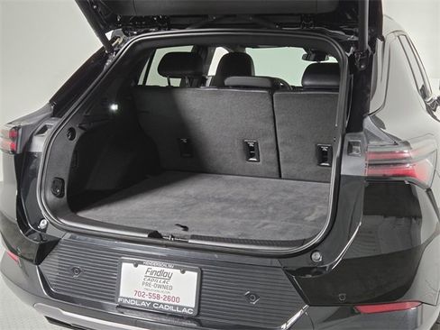 Used 2025 Chevrolet Equinox EV LT w/ Convenience Package image 17