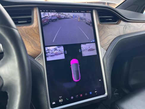 Used 2020 Tesla Model X Long Range AWD/4WD image 16