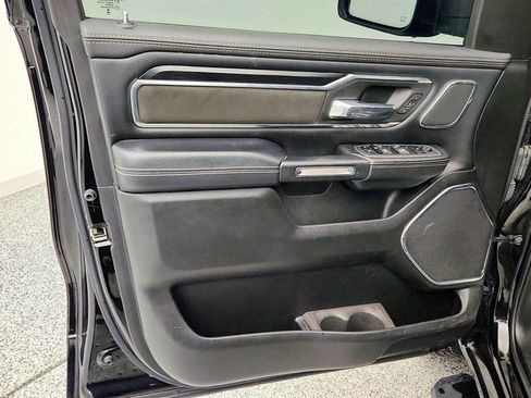 Used 2024 RAM 1500 Laramie AWD/4WD image 10