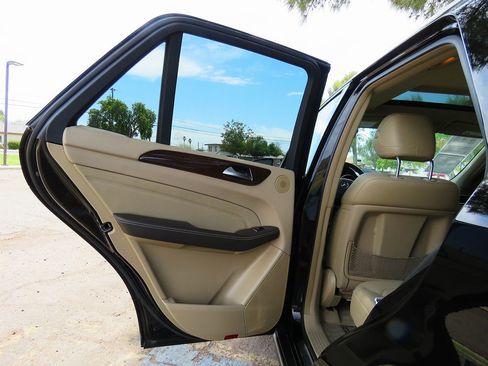 Used 2012 Mercedes-Benz ML 350 4MATIC image 18