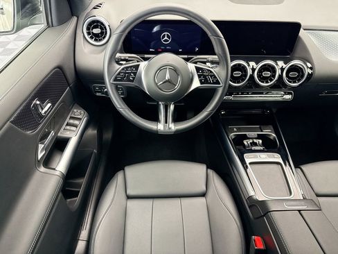 Certified 2025 Mercedes-Benz GLA 250 image 10