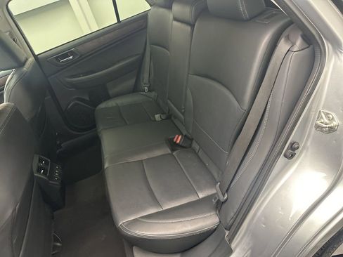 Used 2019 Subaru Outback 2.5i Limited w/ Popular Package #2 image 13