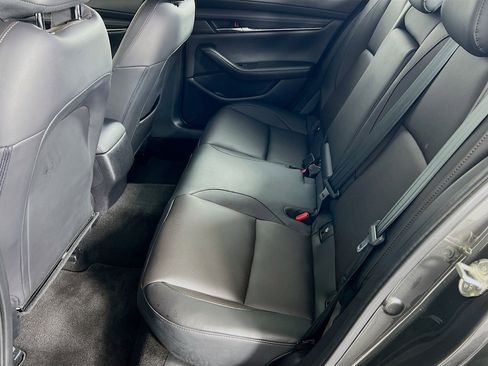 Used 2022 MAZDA MAZDA3 s image 5