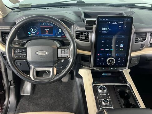 Used 2024 Ford Expedition Max Platinum AWD/4WD image 13