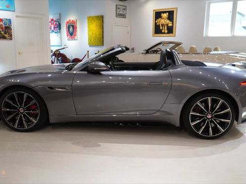 Used 2021 Jaguar F-TYPE R image 19