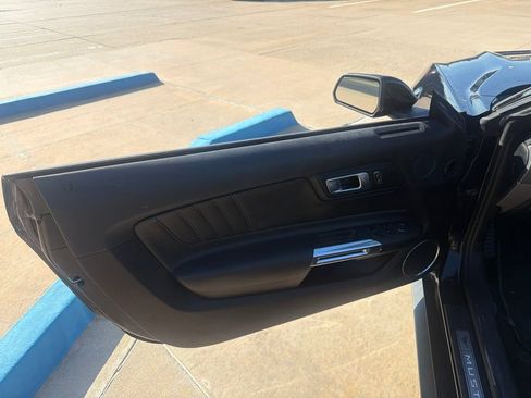 Used 2022 Ford Mustang Premium RWD image 24