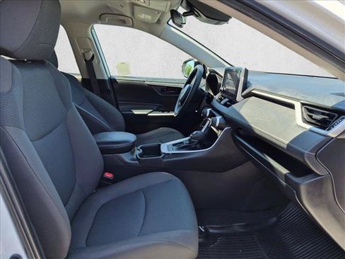 Certified 2023 Toyota RAV4 LE FWD image 19
