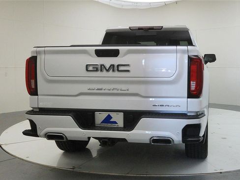Used 2023 GMC Sierra 1500 Denali Ultimate AWD/4WD image 6