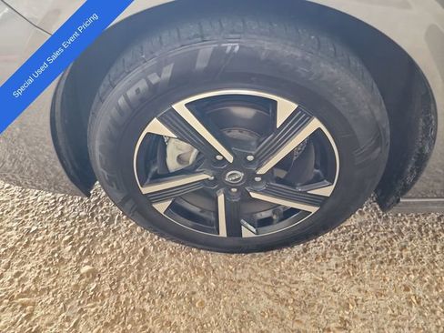 Used 2025 Nissan Sentra SV FWD image 20