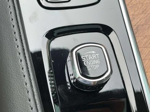 Used 2023 Volvo XC90 B6 Plus w/ Protection Package AWD/4WD image 27