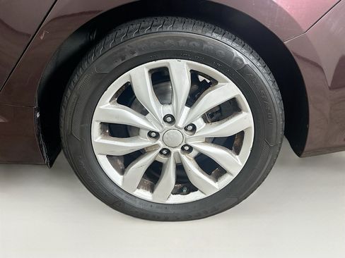 Used 2015 Kia Optima LX FWD image 11