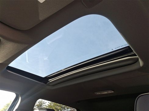 New 2026 GMC Sierra 3500 Denali w/ Denali Reserve Package image 10