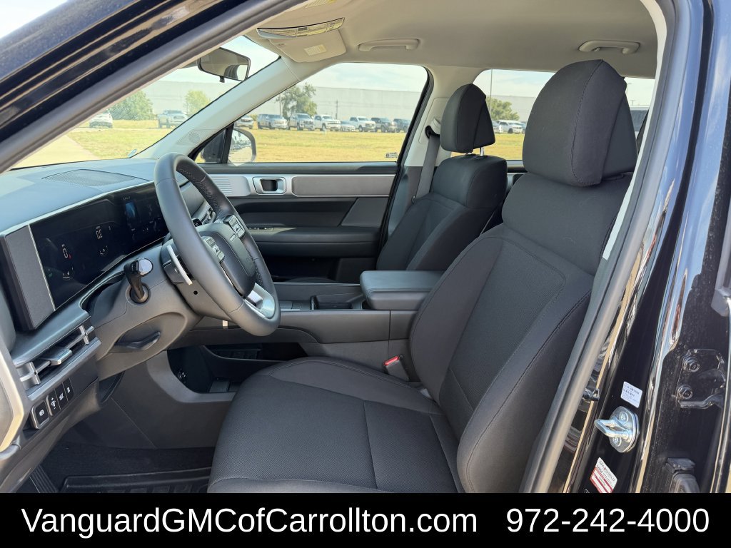 Used 2026 Hyundai Santa Fe SE FWD image 25