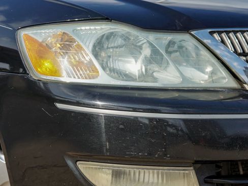 Used 2004 Toyota Avalon XLS image 3